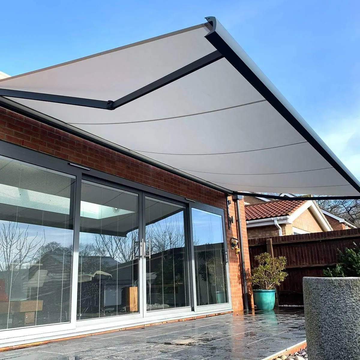 Cassette awning