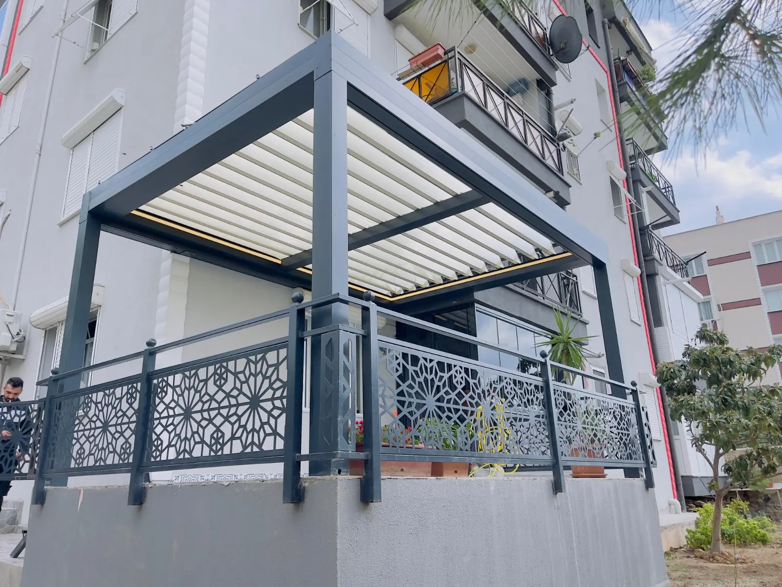 Architectural Systems: Zip Screens, Pergolas, Awnings, Glass | WorldwideTradeX